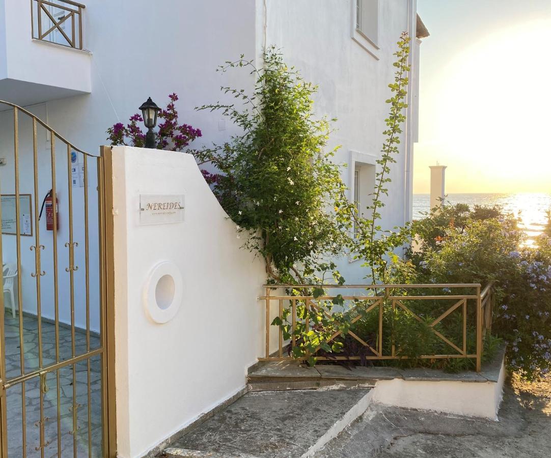 Nereides Apartments Agios Gordios  Exterior photo